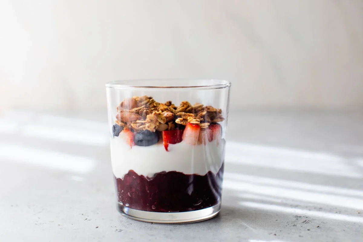 2-Minute Sweet Fig Breakfast Parfait